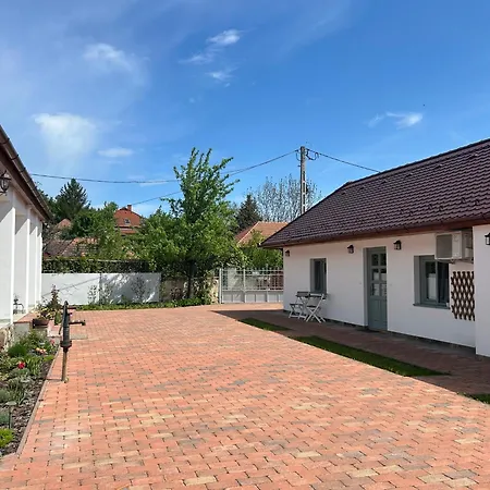 Relaxxa * Noszvaj