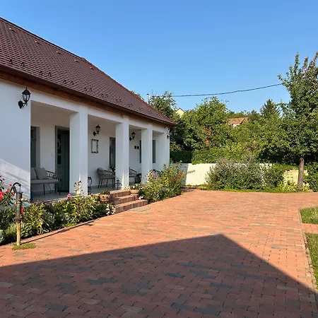 Relaxxa * Noszvaj